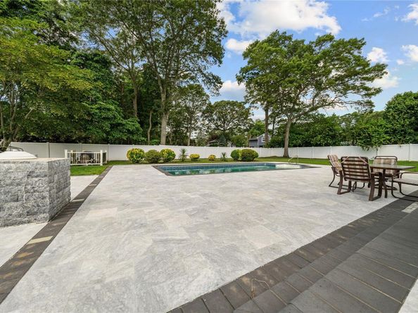 68 joyce Drive, Hauppauge NY 11788