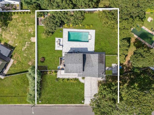 68 joyce Drive, Hauppauge NY 11788