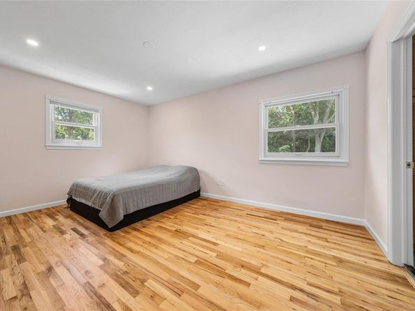 68 joyce Drive, Hauppauge NY 11788