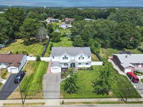 39 Aron Drive, Bohemia NY 11716