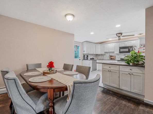 39 Aron Drive, Bohemia NY 11716