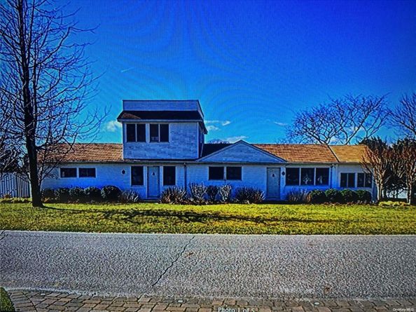 12 Shinnecock Road, East Quogue NY 11942