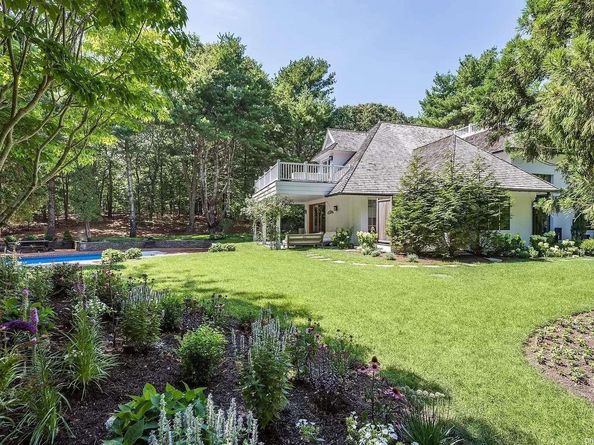 1 Koala Lane, East Hampton NY 11937