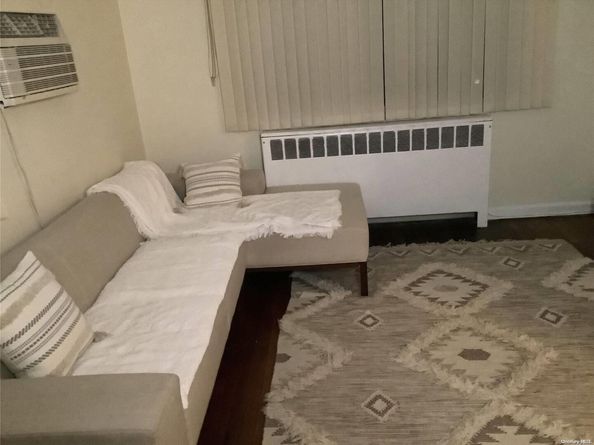 79-04 155 Ave 189, Howard Beach NY 11414