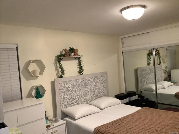 79-04 155 Ave 189, Howard Beach NY 11414