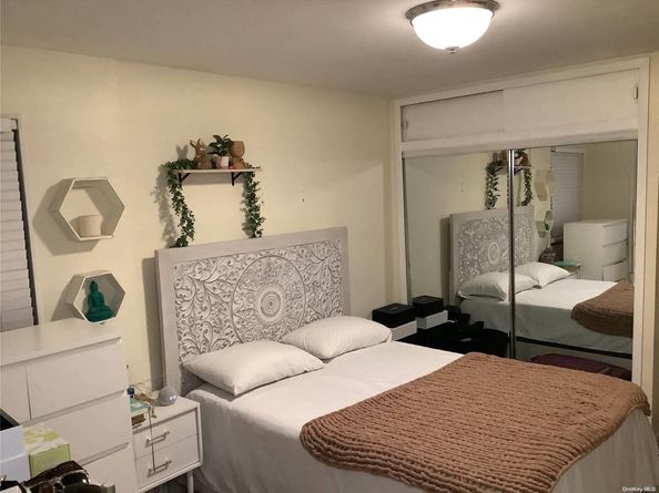 79-04 155 Ave 189, Howard Beach NY 11414