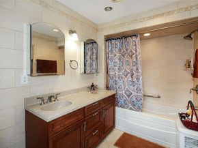 20 Rolling Hill Road, Old Westbury NY 11568