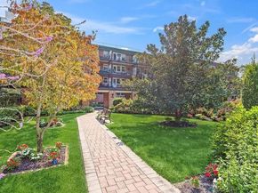 32 Pearsall Avenue 1G, Glen Cove NY 11542