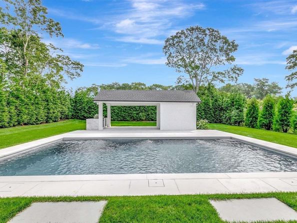 66 Peters Lane, Westhampton Beach NY 11978