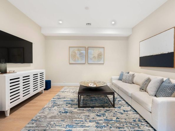 108 Harbor Watch Ct, Sag Harbor NY 11963