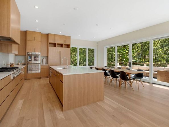 108 Harbor Watch Ct, Sag Harbor NY 11963