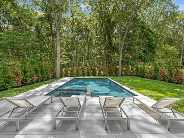 108 Harbor Watch Ct, Sag Harbor NY 11963