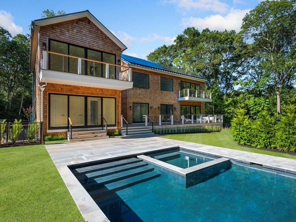 108 Harbor Watch Ct, Sag Harbor NY 11963