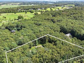 757 Seven Ponds Towd Road, Southampton NY 11968