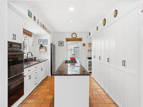 757 Seven Ponds Towd Road, Southampton NY 11968