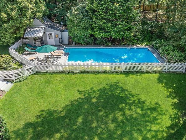 757 Seven Ponds Towd Road, Southampton NY 11968