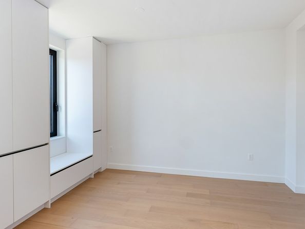 1807 66th Street 3D, Brooklyn NY 11204