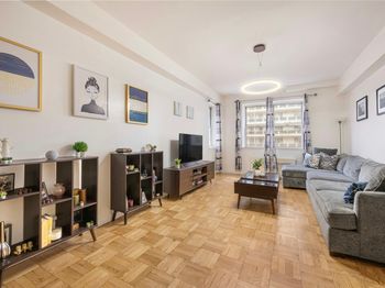 800 Grand Concourse