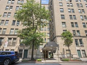 325 West 45th Street 403A, New York NY 10036