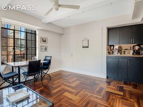 320 East 42nd Street 2510, New York NY 10017