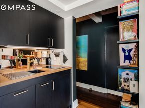 320 East 42nd Street 2510, New York NY 10017