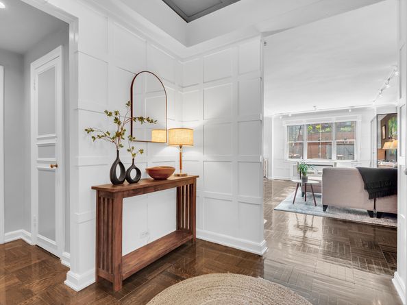 220 Madison Avenue 8H, New York NY 10016