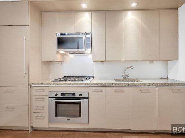 1600 Broadway 12F, New York NY 10019