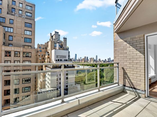 1050 5th Avenue 17A, New York NY 10028