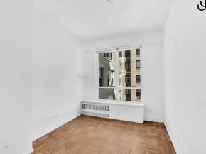 1050 5th Avenue 17A, New York NY 10028