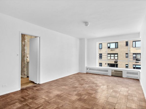 1050 5th Avenue 17A, New York NY 10028