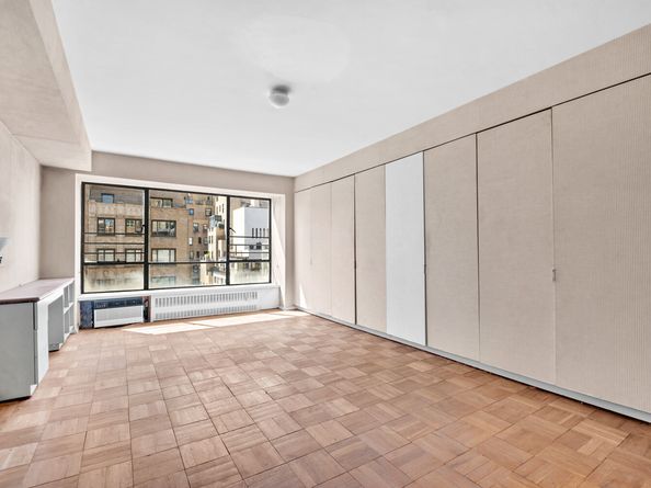 1050 5th Avenue 17A, New York NY 10028