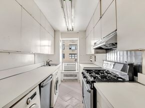 1050 5th Avenue 17A, New York NY 10028