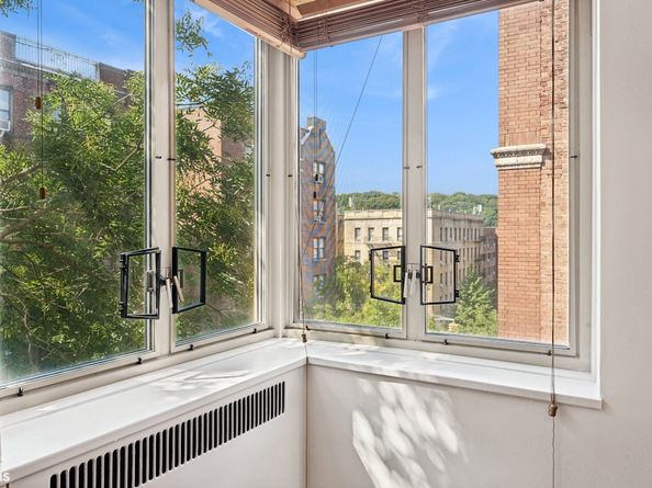 57 Park Terrace W 3G, New York NY 10034