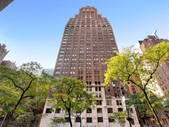 320 East 42nd Street 602, New York NY 10017