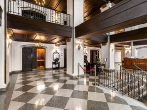 320 East 42nd Street 602, New York NY 10017