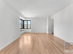 212 East Broadway G1602, New York NY 10002