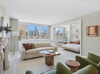 77 7th Avenue