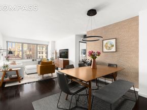 10 West 15th Street 1721, New York NY 10011