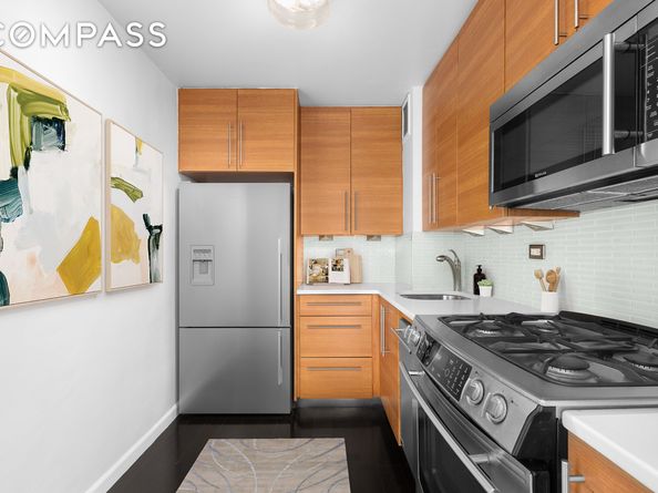 10 West 15th Street 1721, New York NY 10011