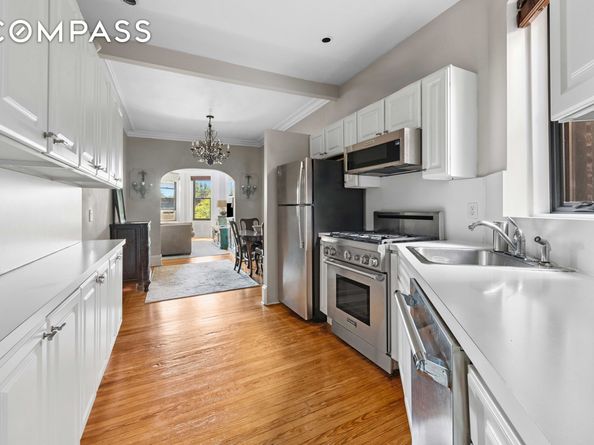 705 Carroll Street 4L, Brooklyn NY 11215
