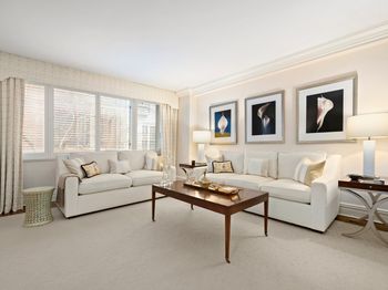 10 East 70th Street