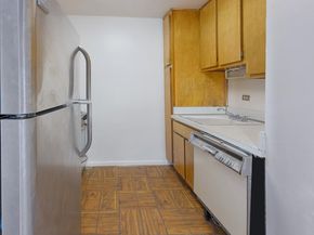 330 3rd Avenue 3E, New York NY 10010