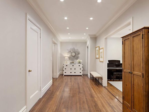 1075 Park Avenue 2D, New York NY 10128