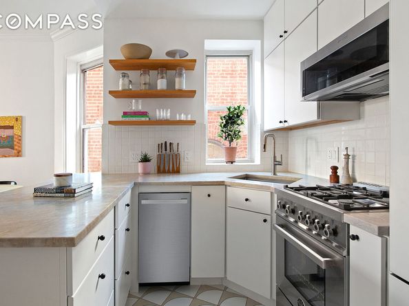 232 President Street 2L, Brooklyn NY 11231