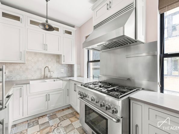 467 Central Park W 12F, New York NY 10025