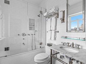 19 East 88th Street PHD, New York NY 10128-0500