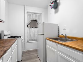 246 East 51st Street 8, New York NY 10022