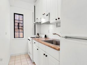 20 Continental Avenue 4A, Queens NY 11375