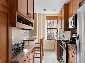 170 West 81st Street 4D, New York NY 10024