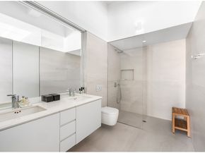 448 West 37th Street A9, New York NY 10018